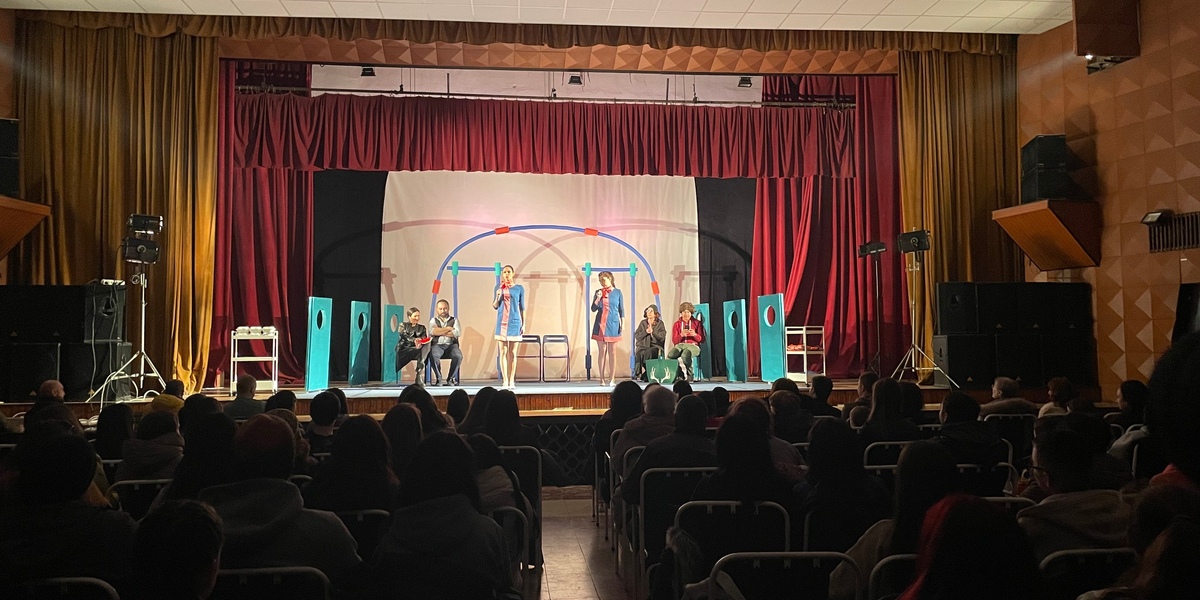 A glimpse of the play in the Youth hall in Montana