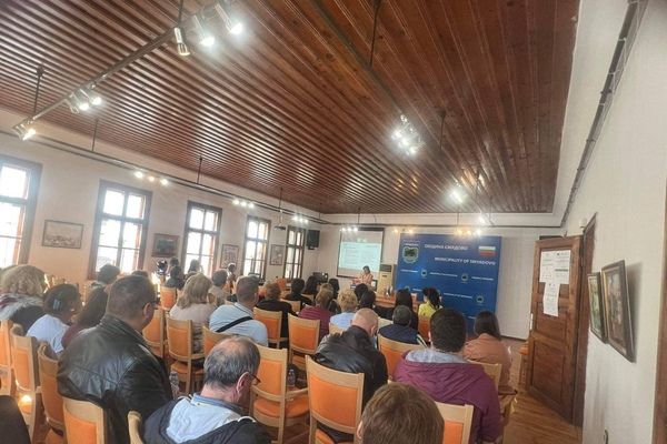 Откриваща пресконференция по проект „Въвеждане на интегрирани мерки в подкрепа на уязвимите групи в общините Смядово, Ветрино и Болярово“