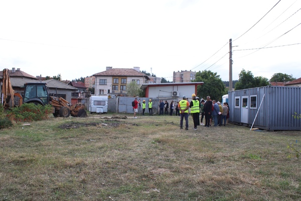 The construction and repair activities of the MID center in the city of Samokov have started