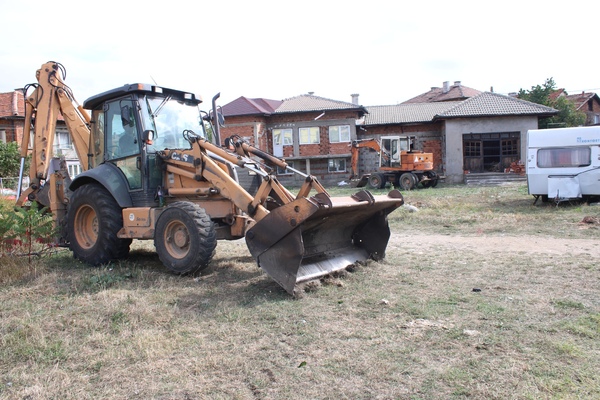 The construction and repair activities of the MID center in the city of Samokov have started