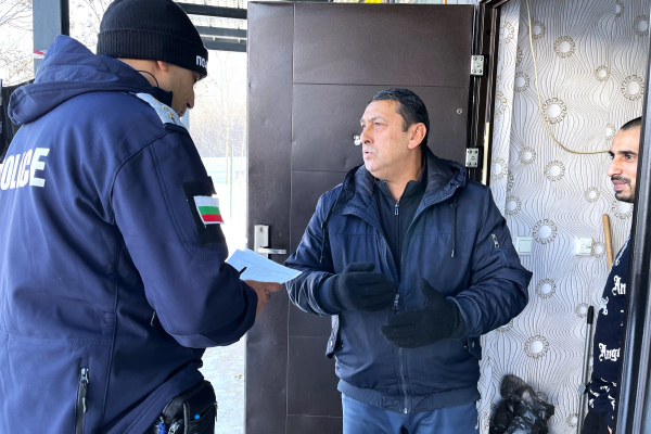Как обучения помагат на полицаите да работят по-добре с ромската общност