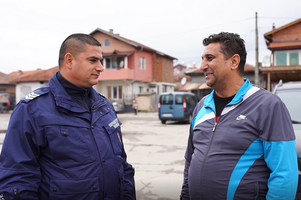 Refurbished police reception areas, trainings and inclusive events to improve dialogue between police and Roma communities